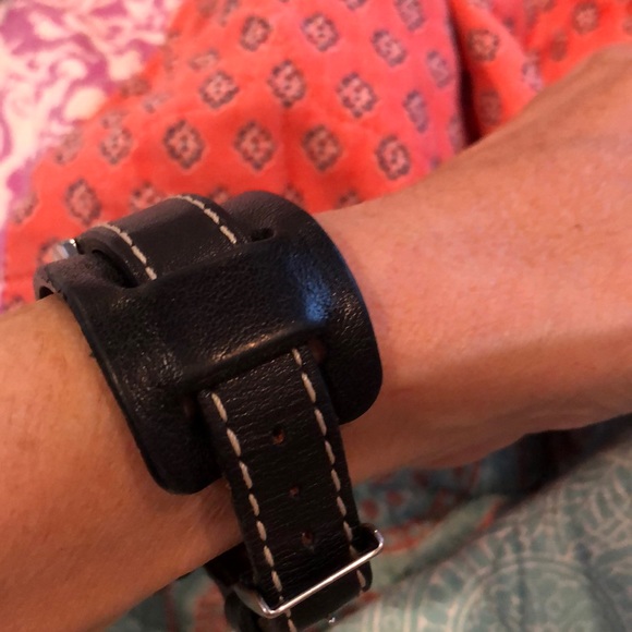 Reaction Watch - Picture 2 of 5